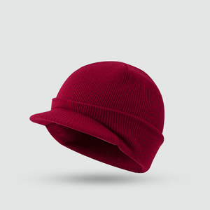 Gorro de Punto Negro Personalizable con Visera, Estilo Urbano, Ecológico y Duradero, Unisex, para Invierno - Product Image 2