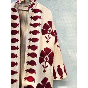 Chaqueta Larga de Terciopelo Beige Bordada para Mujer, Estilo Vintage con Diseño Floral, para Invierno, Ropa de Dormir, Bata, Ropa de Fiesta - Product Image 3