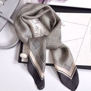 Pañuelo Cuadrado de Seda de Lujo con Estampado de Albaricoques 70*70cm para Mujer, Suave Satén, Diadema, Pañuelo para el Cuello, Lazo, Cinta para el Pelo, Foulard, Cinta para Bolso, Regalo - Product Image 3