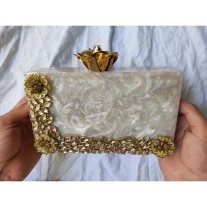 Pochette de soirée en résine faite à la main pour femmes, pour la vaisselle de fête et la décoration de table - Product Image 5