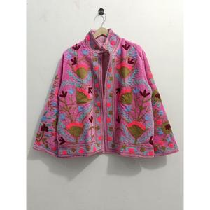 Veste d'hiver courte en velours rose pour femme avec col mandarin et broderie florale, doublure en coton - Idéale pour les fêtes et les cadeaux - Product Image 2