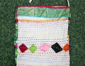 Antique 1960s Vintage cousu à la main Kantha Banjara Dowry Bag/Taie d'oreiller - Product Image 5