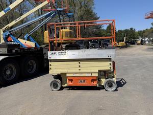 ขายส่งแท่นยกกรรไกรไฟฟ้า JLG 2630ES ของแท้ 12.2 เมตร แท่นยกไฮดรอลิกสำหรับงานบนที่สูง ได้รับการรับรองมาตรฐาน CE ใหม่ รับน้ำหนักได้ 1000 กก. - Product Image 2