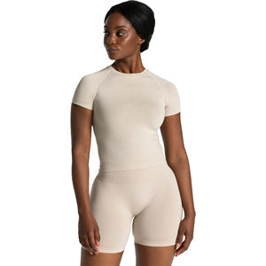 เสื้อยืดผู้หญิงแขนราแกลนทรงเข้ารูป ผ้าคอตตอนผสมสแปนเด็กซ์ คุณภาพพรีเมียม 100%  รับสกรีนโลโก้ตามแบบ - Product Image 1