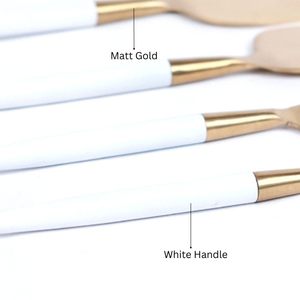 Ensemble de couteaux à fromage en métal doré avec manche blanc, de qualité supérieure, provenant d'un exportateur indien - Product Image 3