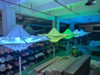 Hot Sales Outdoor Aluminium Tulpe Sonnenschirm Wasserdichte Villa Hotel Pool Regenschirm LED-Licht für Courtyard Park Gartenmöbel