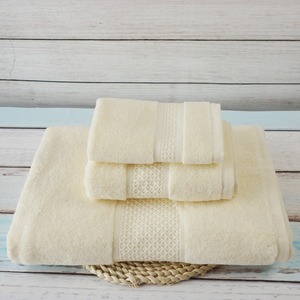 Serviette de séchage capillaire en coton 100% tricotée, jetable, rafraîchissante, à séchage rapide, de couleur unie ou à rayures, de haute qualité, en gros - Product Image 3