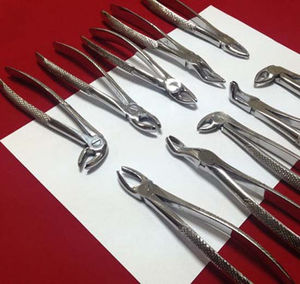 Kit d'instruments dentaires pour extraction, forceps chirurgicaux, équipement d'extraction dentaire, kit d'instruments en acier inoxydable - Product Image 6