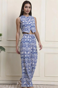 ชุดเซ็ตผู้หญิงสีดำ เสื้อครอปแขนกุด กางเกงขายาวเอวสูง ชุดลำลองสองชิ้น แฟชั่นฤดูร้อน สไตล์เก๋ไก๋ - Product Image 3