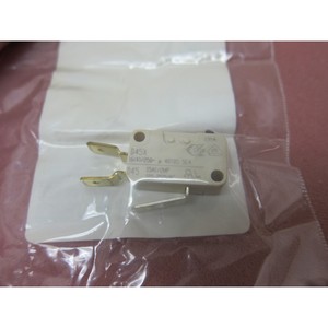 สวิตช์ AMAT 1270-90337 รุ่น V3 - อุปกรณ์และอะไหล่เซมิคอนดักเตอร์ระดับโลกที่เชื่อถือได้ - Product Image 2