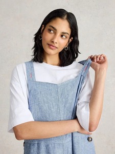Salopette en jean slim tendance pour femme – Confortable, bretelles ajustables, style décontracté - Product Image 3