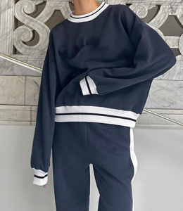 Sudadera con Capucha para Mujer, Nueva Colección 2026, con Logotipo Personalizado, Rayas Blancas en los Puños, 100% Algodón, Corte Holgado, Estilo Casual para Otoño - Product Image 1