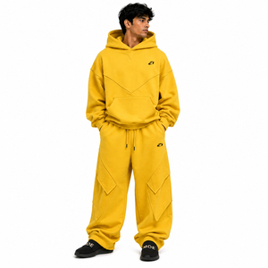 Ensemble de survêtement pour homme OEM, sweat-shirt oversize et pantalon cargo ample en molleton de coton jaune, 2 pièces, poches utilitaires, style streetwear décontracté - Product Image 1