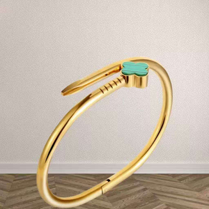 Hermosa Pulsera de Metal con Grabado Floral para Mujer, con Detalles Artísticos y un Estilo de Diseñador Elegante - Product Image 6