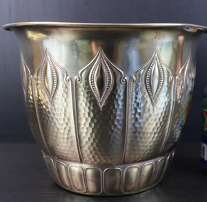Antique Design Heavy Metal Silver Flower <b>Liner</b> Planters Customized Sizes & Color for Home Hotels Malls and Garden - Product Image 1