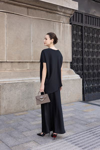 Conjunto de 2 Piezas para Mujer, Verano, Mezcla de Seda, Asimétrico, Elegante, Corte Diagonal, Cuello Redondo, Manga Corta, Casual, Sólido, Transpirable, Elegante - Product Image 5