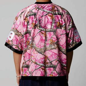 Camiseta de fútbol americano de malla de camuflaje unisex personalizada al por mayor, estilo moderno, camuflaje rosa, talla grande, OEM, marca privada, venta al por mayor - Product Image 5