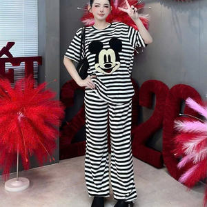 Conjunto de dos piezas de verano Mickey para mujer, ropa cómoda, natural, a la moda, lavable, con empaque personalizado del fabricante de Vietnam. - Product Image 4