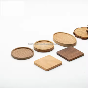 Ensemble de sous-verres classiques en bois faits à la main - Sous-verres écologiques en bois naturel durable pour protéger les surfaces et embellir la maison - Product Image 2