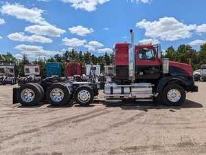 Tracteur routier diesel commercial 6x4, camion lourd pour services professionnels de transport routier - Product Image 2