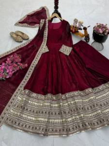 Traje de lujo Anarkali de seda georgette color granate con bordado pesado de oro Zari, vestido largo acampanado para bodas indias y pakistaníes - Product Image 4