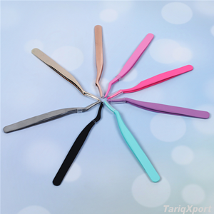 Pinzas de Acero Inoxidable Curvadas a 45 Grados con Punta Inclinada para Extensiones de Pestañas y Cejas - Product Image 3
