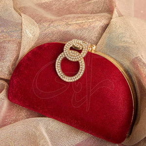 Pochette de Soirée Femme Personnalisable de Haute Qualité avec Broderie Perles et Strass, Fermeture Magnétique, En Stock - Product Image 1