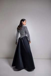 Ensemble 2 pièces de luxe AWAIS HOUSE pour femmes musulmanes, robe longue en mousseline unie perlée, coupe trapèze, idéale pour les fêtes et mariages - Product Image 4