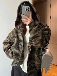 เสื้อแจ็คเก็ตโอเวอร์ไซส์ทรงใหญ่พิเศษ วินเทจ ซิปหน้า พิมพ์ลายได้ทั้งตัว ลายพราง ซิปฮู้ดดี้ ทรงบ็อกซี่ สตรีทแวร์ วินเทจ แบบครอป - Product Image 4