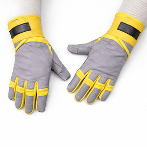 Guantes de Béisbol de Cuero Genuino con Ajuste Cómodo Premium y Construcción Duradera para Importadores de Ropa Deportiva - Product Image 5
