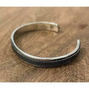 Joyas de Alta Calidad RR ENTERPRISES Hechas a Mano, Brazalete Abierto Ajustable de Cobre y Latón, Regalo para Hombres y Mujeres, Hecho en India - Product Image 2