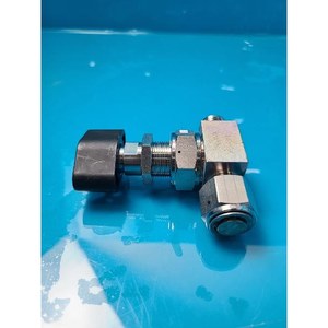 FUJIKIN C.NO.076778 Utilisé comme pièce détachée pour équipement semi-conducteur d'occasion - Product Image 5