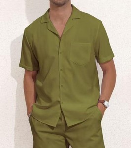 Ensemble chemise et short pour homme, vert olive, manches courtes, couleur unie, tenue décontractée d'été, col rabattu, tissu en coton respirant - Product Image 4