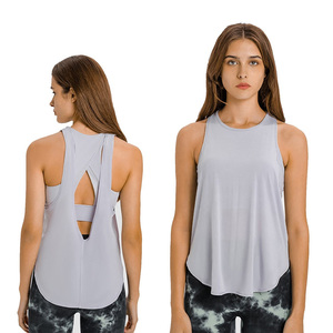 Débardeur de sport pour femme en Spandex à soutien léger, col en U, dos nageur, avec soutien-gorge intégré, respirant et à séchage rapide - Product Image 3