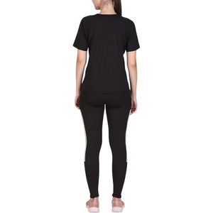 Conjunto Deportivo de Verano al por Mayor con Logotipo Personalizado, Conjunto de Dos Piezas de Color Sólido para Mujer, Camiseta de Manga Corta y Pantalones Cortos de Ciclismo Personalizados - Product Image 3