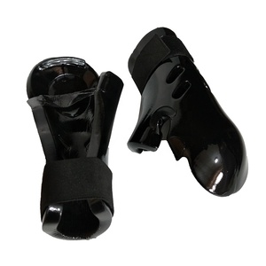 Juego de 8 Guantes de Combate y Protectores de Manos para Taekwondo Karate <span class=keywords><strong>TKD</strong></span> <span class=keywords><strong>ITF</strong></span> con Espinilleras y Protector Facial - Product Image 4
