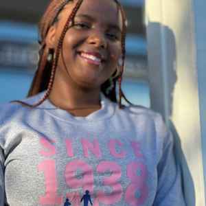 Sweat-shirt à col rond Jack and Jill gris avec motif graphique depuis 1938 pour hommes et femmes, vêtement décontracté à manches longues - Product Image 4