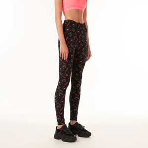 Legging de sublimation sans couture sur mesure pour femme 2026 – Vêtement de sport tendance – Legging de sublimation 6 2026 sur mesure sans couture pour femme - Product Image 3