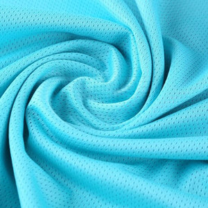 Uniforme de football en polyester respirant de haute qualité avec une texture de tissu lisse pour les sports de plein air et les entraînements quotidiens - Product Image 5