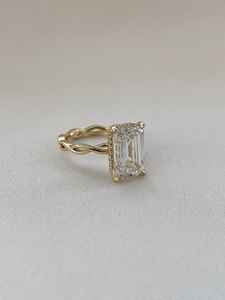 Anillo de Cristal Transparente con Corte Esmeralda de 4.0 Ct, Anillo de Compromiso de Lujo de Oro Amarillo de 14K para Mujer, Banda Trenzada, Anillo Nupcial Personalizado - Product Image 4