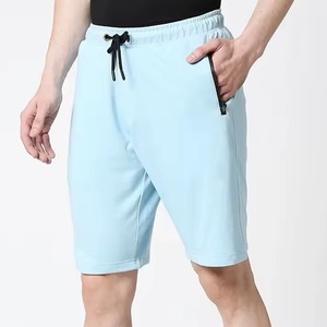 กางเกงขาสั้นเบอร์มิวด้าผู้ชาย สีฟ้าอ่อน ผ้าฝ้าย 100% เอวกลาง มีเชือกผูก กระเป๋าซิป ตกแต่งโลโก้ด้านหน้าตามสั่ง แห้งเร็ว - Product Image 3