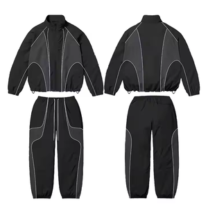 Ensemble de survêtement pour homme en polyester et nylon, style sportif color block, veste à col montant zippée et short respirant, idéal pour le printemps - Product Image 6