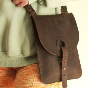 กระเป๋าหนังสะพายข้างแบบหลายช่องสำหรับทุกเพศ - Product Image 1