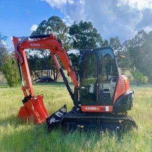 Achetez une pelle sur chenilles d'occasion Kubota KX080-3, performances robustes, poids opérationnel équilibré, moteur et boîte de vitesses inclus. - Product Image 2