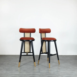Taburete de Bar Moderno Minimalista de Madera de Teca para Exteriores, Sala de Estar, Comedor, Altura de Barra, Giratorio, Hecho en Indonesia - Product Image 4