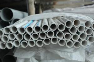 Tuyau d'alimentation en eau en PVC durable de 110 mm, 4 pouces, joint à ciment solvant auto-adhésif, longueur de trois mètres, pour systèmes de plomberie à haut débit - Product Image 4