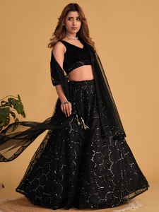 Conjunto indio-pakistaní de lentejuelas negras, blusa de terciopelo con superposición de malla, lehenga, traje para boda o fiesta. - Product Image 2