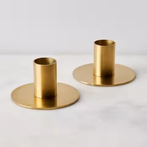 Support à bougie élégant en métal, porte-bougie stylé pour table, décoration intérieure pour la maison - Product Image 1