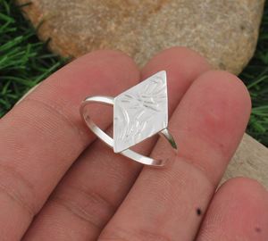 Bague de mariage classique en argent sterling 925 avec sertissage clos pour femme, bande personnalisée, bijoux fins de haute qualité - Product Image 1