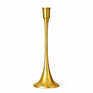 Porte-bougie court doré, support à bougie moderne en métal, porte-bougie décoratif compact, décoration de table de luxe, centre de table de mariage - Product Image 2
